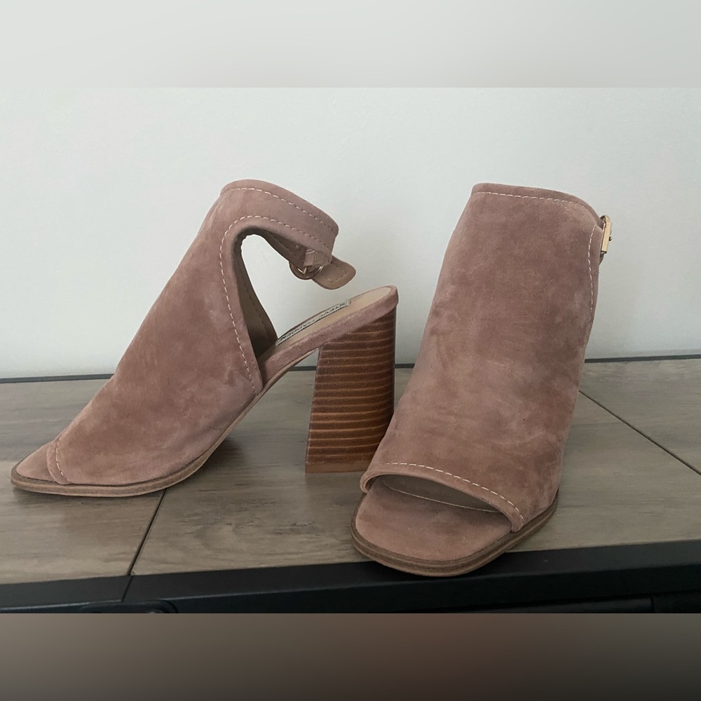 Steve Madden Tangible Sandal - Picture 5 of 7